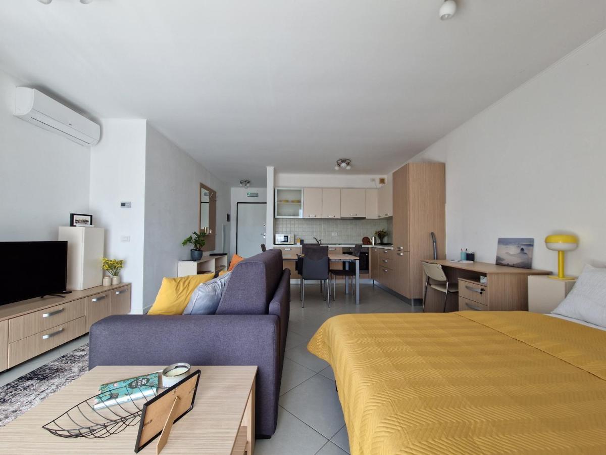 Central Skystudio Apartment Timisoara Luaran gambar